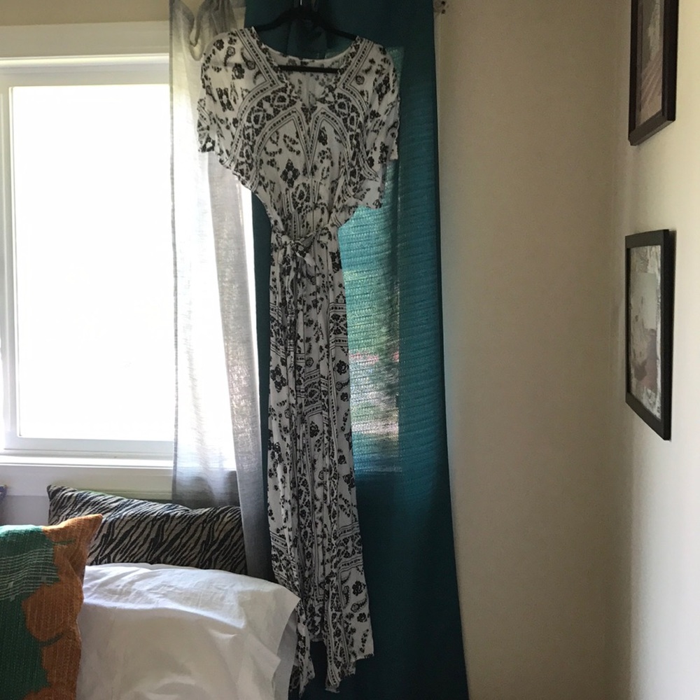 Long white and black bohemian maxi!